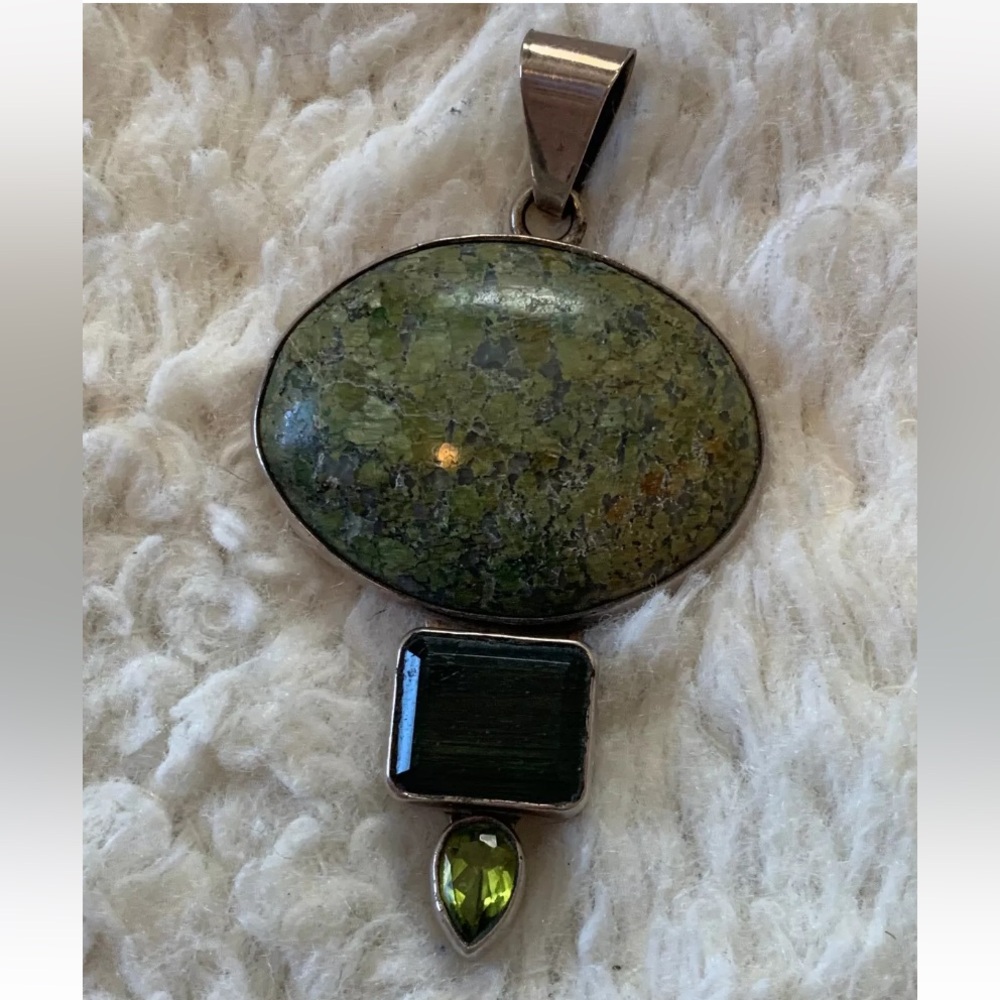 Vintage Charles Albert Green Stone Fine Sterling Silver Pendant